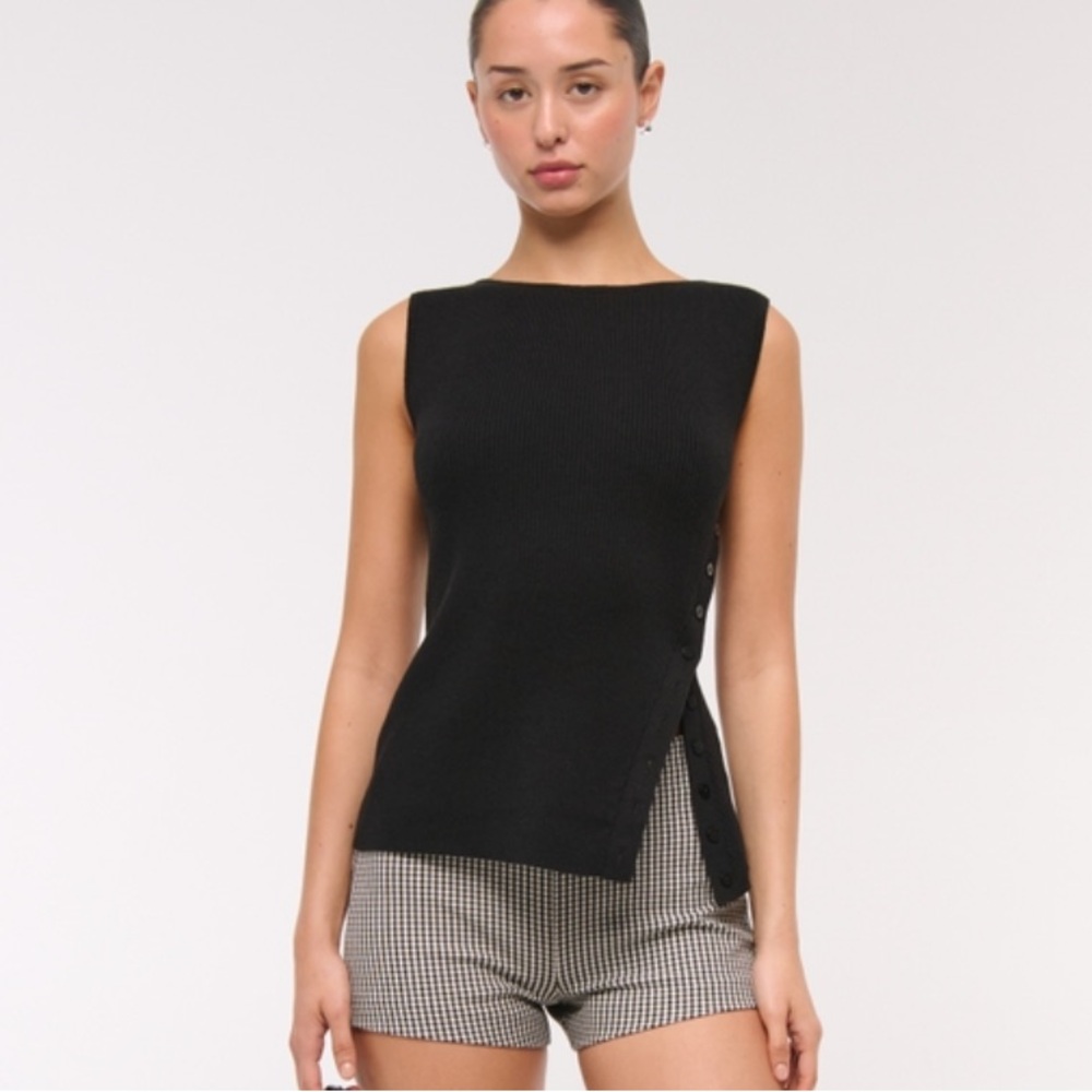Abercrombie & Fitch Asymmetrical Button Sweater Tank Black XS - Picture 7 of 7